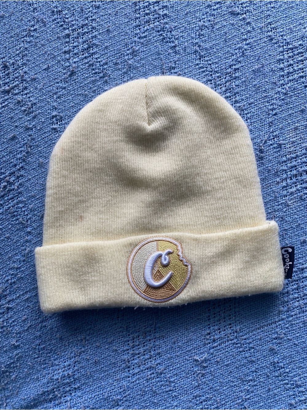 Y2K White Cookies Beanie - Skater Streetwear Alt Knit Hat Original Logo Unisex